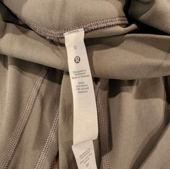 Lululemon align leggings - Picture 1 of 3